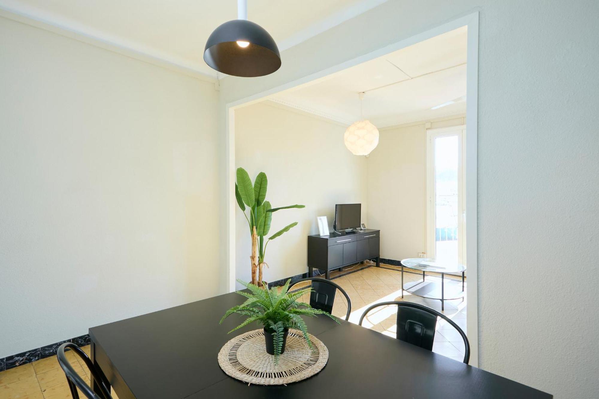 63Par1016- Sunny Apartment In Paralel Barselona Dış mekan fotoğraf